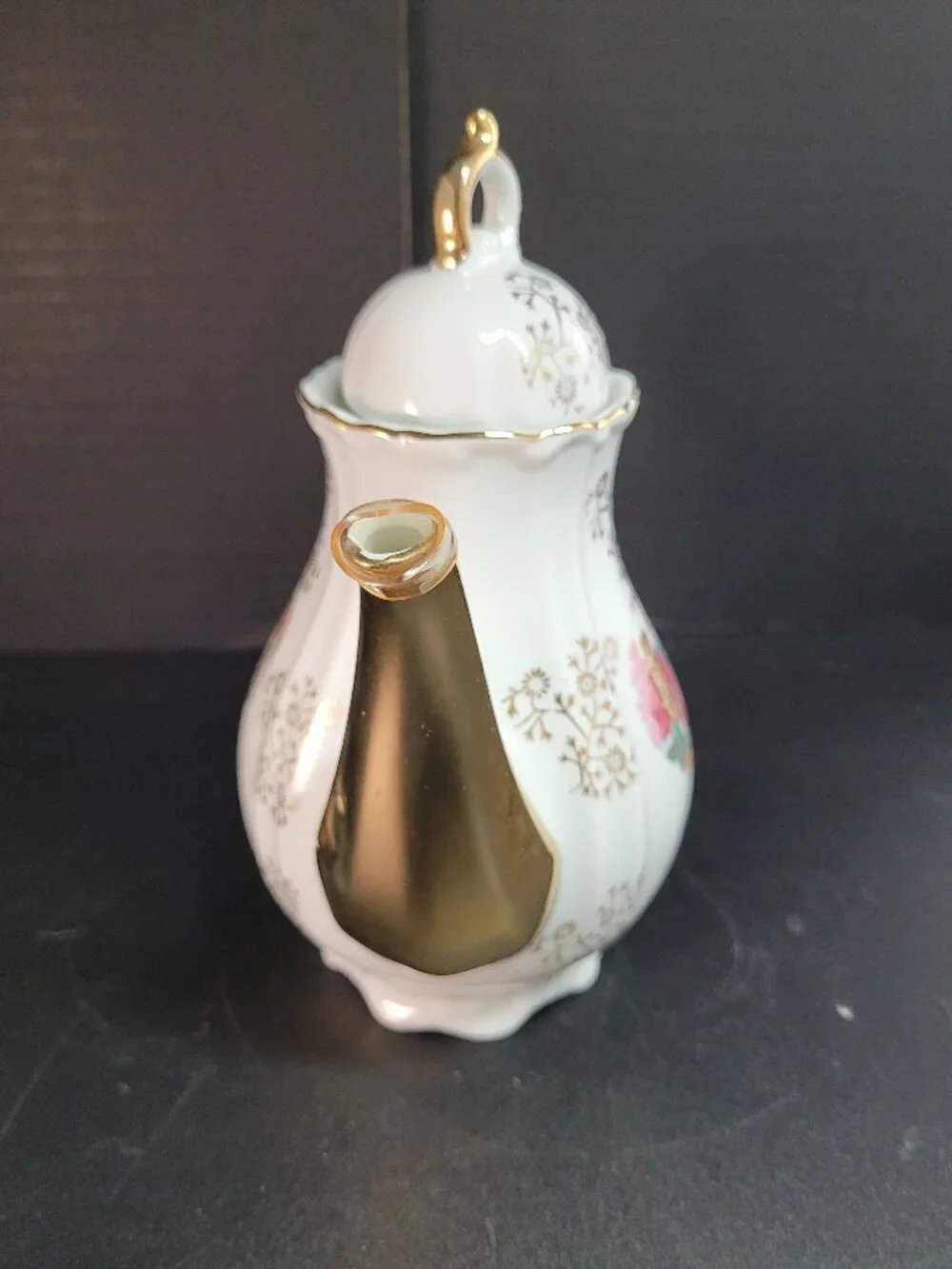 Vintage Gold Gilt Teapot Hand Painted Lovers Romeo & Juliet Made In Japan